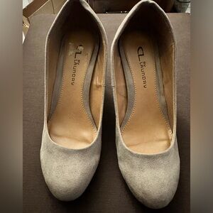 Suede wedge heel shoes